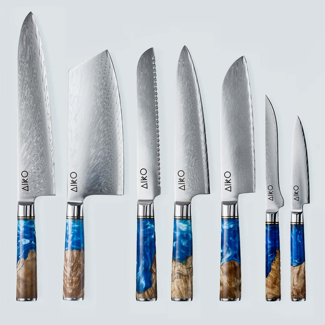 Aiko Bleu (あいこ, アイコ) Damas Steel Couteau avec manche en résine bleu colorée